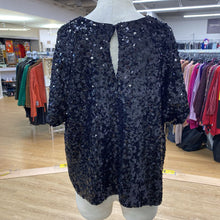 Load image into Gallery viewer, Banana Republic sequin top NWT XXL
