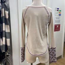 Load image into Gallery viewer, Free People knit sleeve top XL
