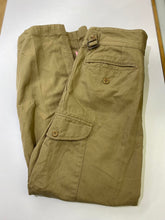 Load image into Gallery viewer, Banana Republic pleated cargo pants 8
