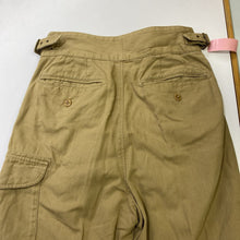 Load image into Gallery viewer, Banana Republic pleated cargo pants 8
