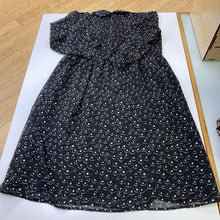 Load image into Gallery viewer, Uniqlo dress S
