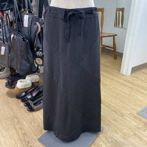 Solola pinstripe skirt 38