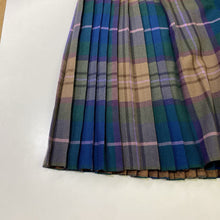 Load image into Gallery viewer, AIJean Vintage Pleated skirt/Kilt 14 (Made in Canada, Made Very small)
