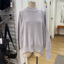 Load image into Gallery viewer, Free People sweater M
