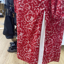 Load image into Gallery viewer, En Saison floral midi dress M
