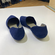 Load image into Gallery viewer, Eileen Fisher suede flats 7
