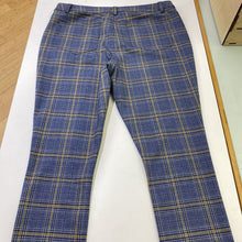 Load image into Gallery viewer, Avec Les Filles plaid pants L
