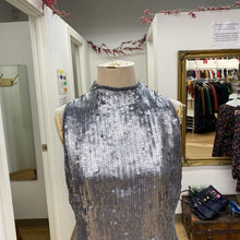 Load image into Gallery viewer, Holt Renfrew vintage sequin top 10 (Very small)
