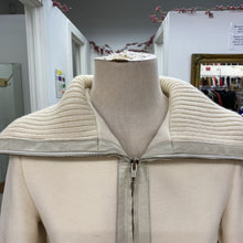 Load image into Gallery viewer, Mackage vintage coat S
