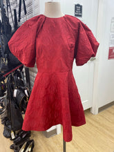 Load image into Gallery viewer, H&amp;M crinkled dress NWT M
