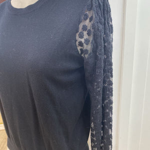 icone lace sleeve top M