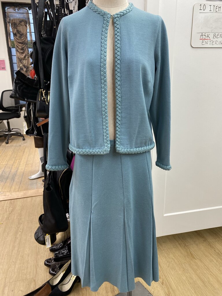 Art Custom vintage skirt sweater Approx M