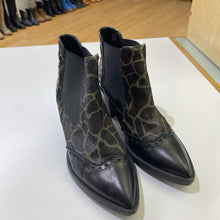 Load image into Gallery viewer, To Be leather/pony hair booties 38
