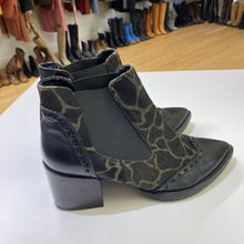 Load image into Gallery viewer, To Be leather/pony hair booties 38
