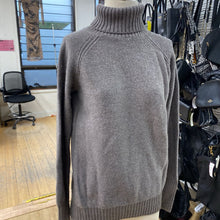 Load image into Gallery viewer, Icebreaker wool sweater S
