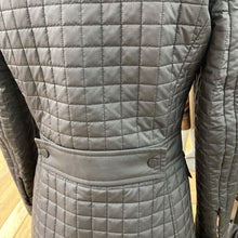 Load image into Gallery viewer, Salvatore Ferragamo quilted jacket 38
