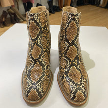 Load image into Gallery viewer, Vince Camuto snake embossed boots 8.5/39
