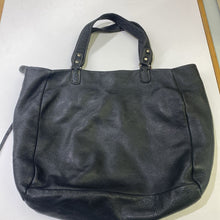 Load image into Gallery viewer, Roots leather tote
