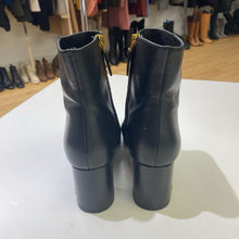 Load image into Gallery viewer, Tory Burch block heel boots 7.5
