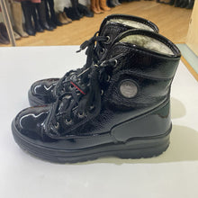 Load image into Gallery viewer, Olang patent boots 38
