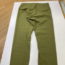 Load image into Gallery viewer, Lululemon leggings 12
