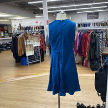 Load image into Gallery viewer, Banana Republic silk dress 8
