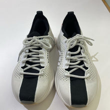 Load image into Gallery viewer, Lululemon Cloudstream Running Shoes NWT 7.5
