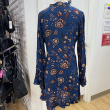 Load image into Gallery viewer, Sanctuary floral dress NWT M
