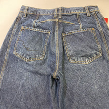 Load image into Gallery viewer, We The Free barrel jeans 27
