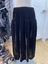 Load image into Gallery viewer, Holt Renfrew vintage velour pull on skirt O/S
