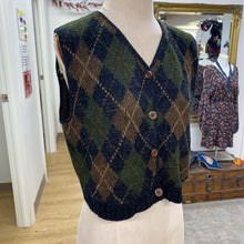 Load image into Gallery viewer, Crossings vintage knit argyle vest M
