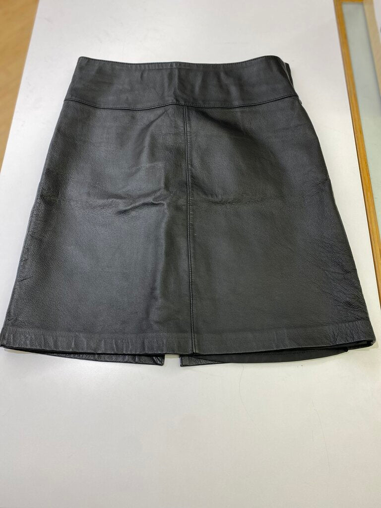 Le Chateau vintage leather skirt 5/6
