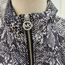 Load image into Gallery viewer, Michael Kors quilted vest M
