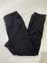 Load image into Gallery viewer, Lululemon Leggings 4
