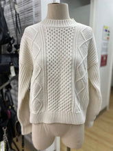 Load image into Gallery viewer, Banana Republic cotton/wool/blend sweater NWT Lp
