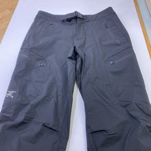 Load image into Gallery viewer, arcteryx nylon pants S
