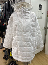 Load image into Gallery viewer, Tilley packable oversized quilted jacket S
