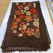Load image into Gallery viewer, Brown flower knit scarf
