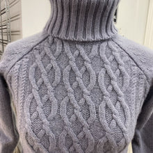 Load image into Gallery viewer, FJALLRAVEN cable knit sweater XXS
