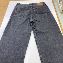 Load image into Gallery viewer, Levis ribcage Straight ankle jeans 30
