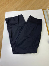 Load image into Gallery viewer, Lululemon pants 8
