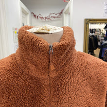 Load image into Gallery viewer, Eddie Bauer fuzzy sweater L
