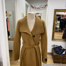 Load image into Gallery viewer, Babaton Virgin wool blend coat S
