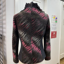 Load image into Gallery viewer, Vex knit cardi/blazer 38
