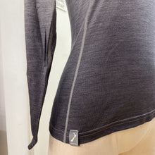 Load image into Gallery viewer, Icebreaker Merino base layer NWT XS
