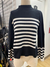 Load image into Gallery viewer, Tristan striped sweater XS
