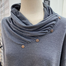 Load image into Gallery viewer, Papa Vancouver button detail knit tunic XXL
