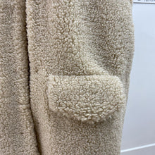 Load image into Gallery viewer, Steve Madden faux shearling vest L
