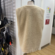 Load image into Gallery viewer, Steve Madden faux shearling vest L
