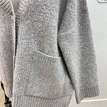 Load image into Gallery viewer, Lyla Luxe sweater M
